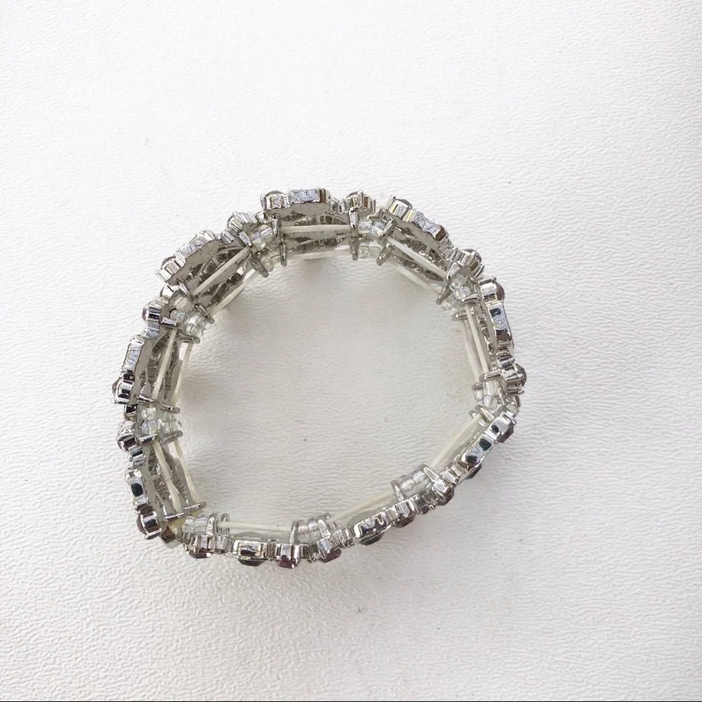The Danbury Mint Stretch Bracelet seasonal